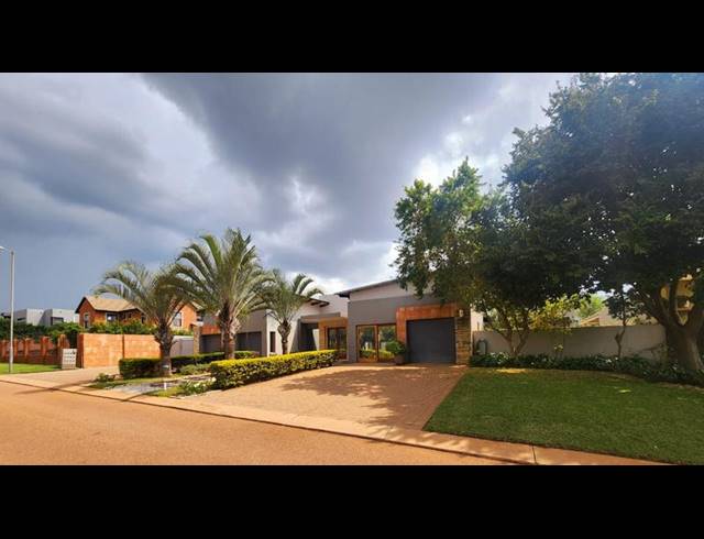 4 BEDROOM HOUSE FOR SALE IN ZAMBEZI COUNTRY ESTATE